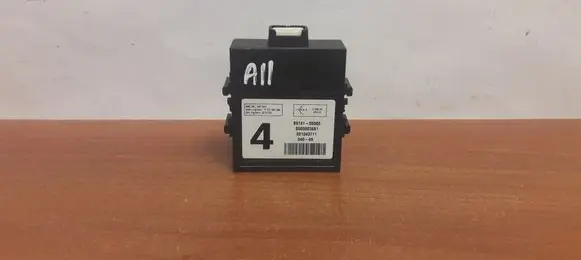 Toyota Avensis T270 Door central lock control unit/module 8974105080 A11