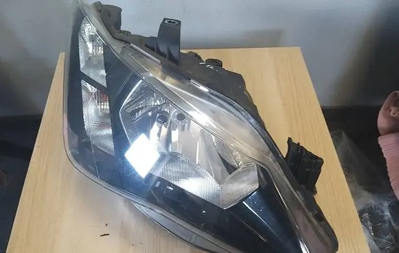 Seat Ibiza IV (6J,6P) Headlight/headlamp 6J1941022K