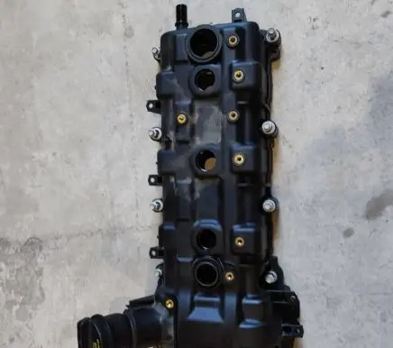 Chrysler Pacifica Rocker cam cover 