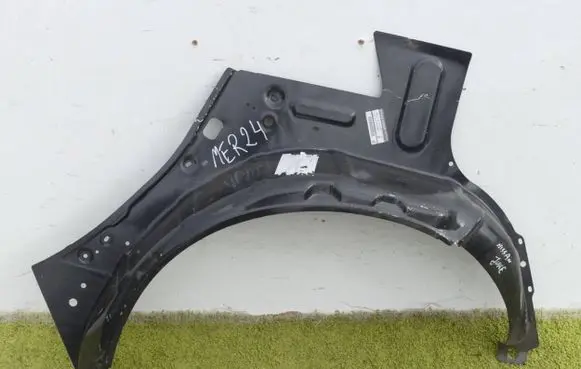Nissan Juke I F15 Front arch G6713-BA6MA