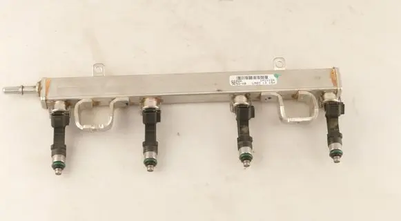 Ford Kuga II Fuel injector 6M8G9D280CA