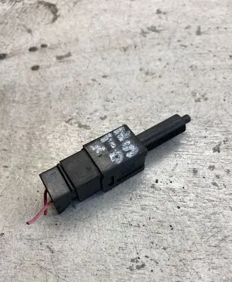 Nissan X-Trail T30 Brake pedal sensor switch