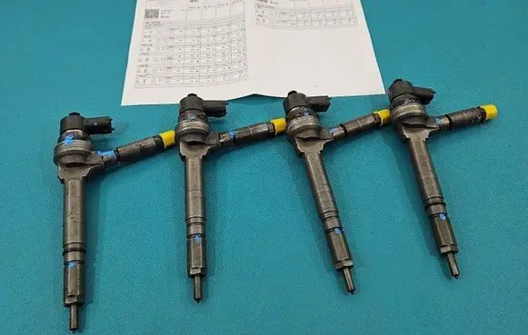 Opel Astra H Fuel injectors set 0445110175 IMPRK1511293