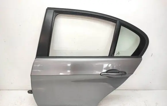 BMW 3 E90 E91 Rear door