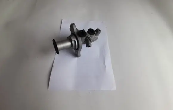 Volkswagen Touareg II Master brake cylinder NERA