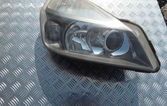 Renault Espace - Grand espace IV Headlight/headlamp 15566000RE