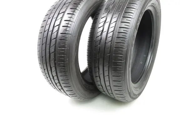 Volkswagen Golf V R16 summer tire 