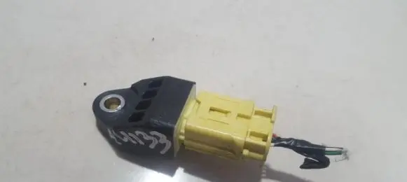 Toyota RAV 4 (XA30) Airbag deployment crash/impact sensor 8983142010 89831-42010