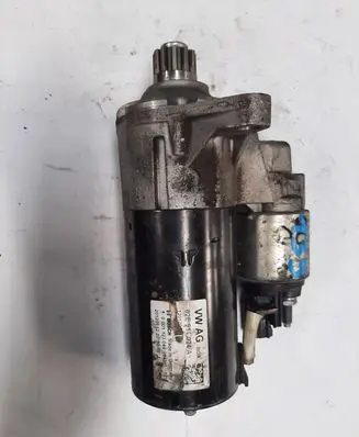 Volkswagen PASSAT B7 Starter motor 02E911024A