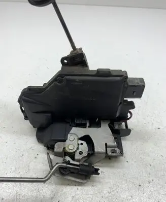 Audi A4 S4 B6 8E 8H Rear door lock 8E0839016C