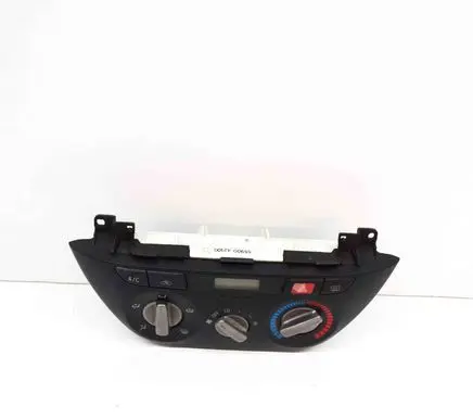 Toyota RAV 4 (XA20) Interior fan control switch 5590042100