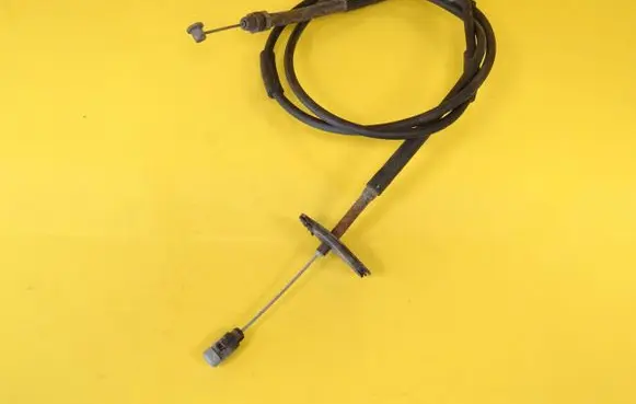 Hyundai Accent Throttle cable 