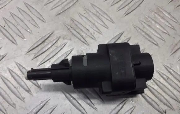 Seat Ibiza III (6L) Brake pedal sensor switch 330503