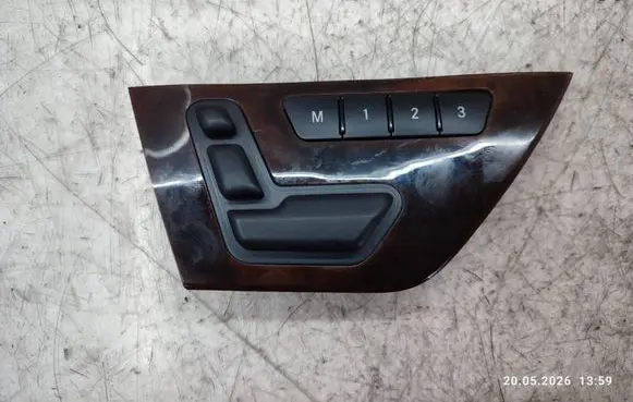 Mercedes-Benz E A207 Seat control switch A2128700458