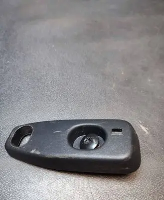 Opel Vivaro Front door handle cover 908A13590R