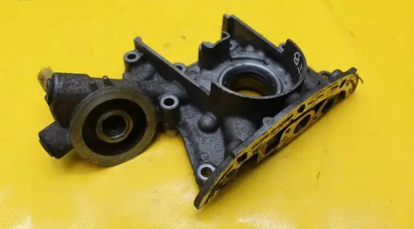 Renault Clio III Oil pump 555112