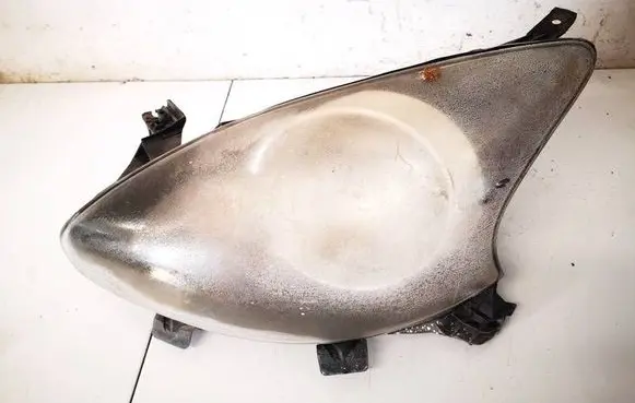 Toyota Aygo AB10 Headlight/headlamp 811500H010