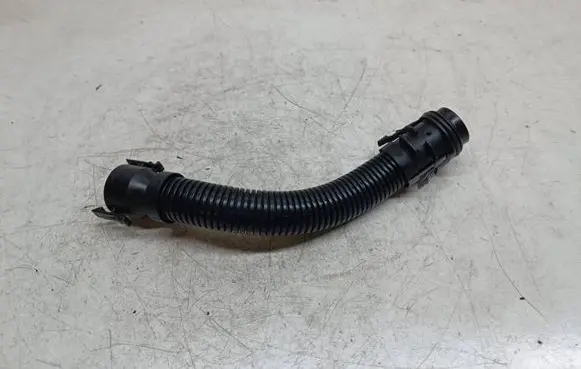 BMW 5 F10 F11 Breather hose/pipe 58650910