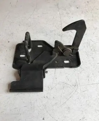 Porsche Cayenne (9PA) Engine bonnet/hood lock/latch loop/hook 7L5823480B