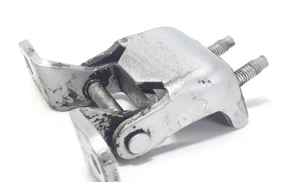 Suzuki SX4 Rear door upper hinge