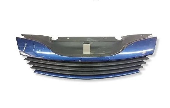 Renault Laguna I Front grill 8200012581
