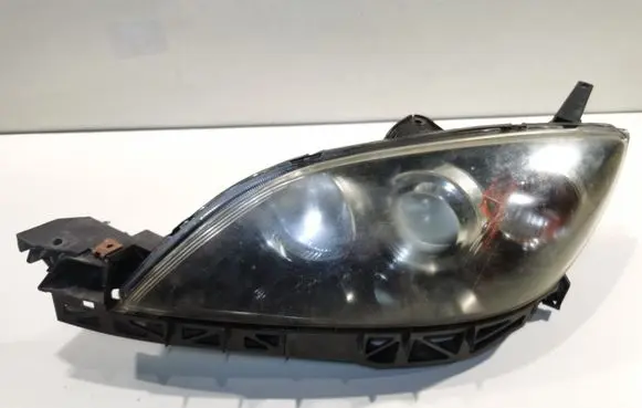 Mazda 3 I Headlight/headlamp P2951