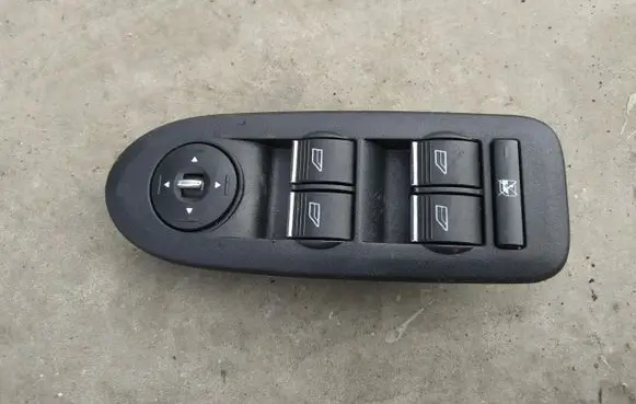 Ford Focus C-MAX Electric window control switch
