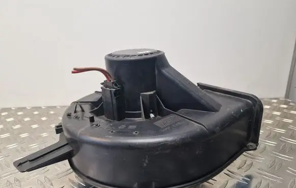 Audi A2 Heater fan/blower 6Q2820015C