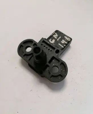 Volkswagen Golf IV Air pressure sensor 06B906051 0261230031