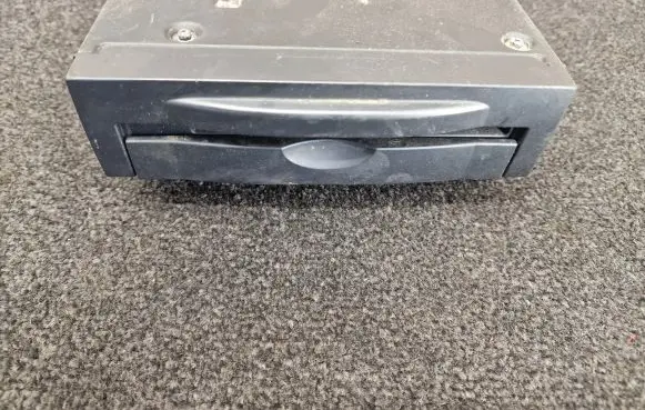 Navigation unit CD/DVD player