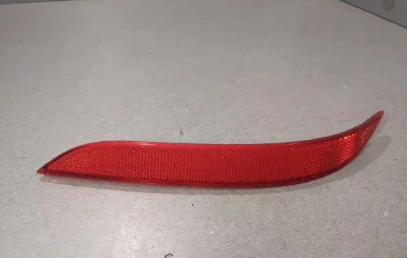 BMW 5 E60 E61 Rear tail light reflector 6915039 6416915039