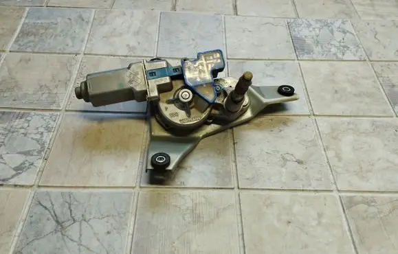Honda FR-V Rear window wiper motor