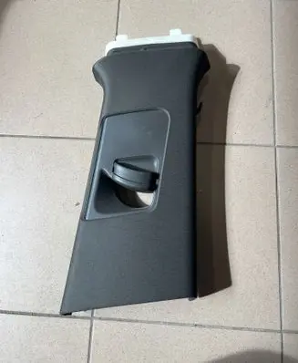 Porsche Macan (95B) (B) pillar trim (top) 95B867294