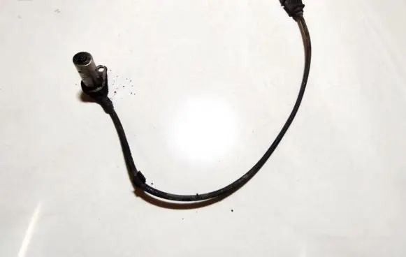Volkswagen Golf III Crankshaft position sensor