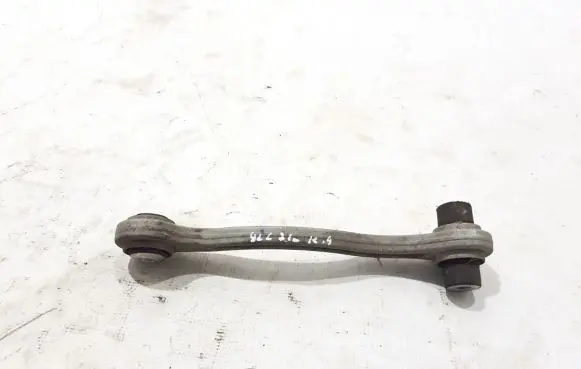 Rear control arm