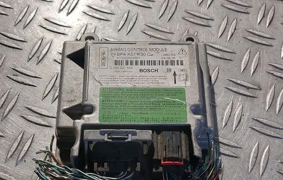 Mazda 3 I Airbag control unit/module BP4K57K30C 0285001554