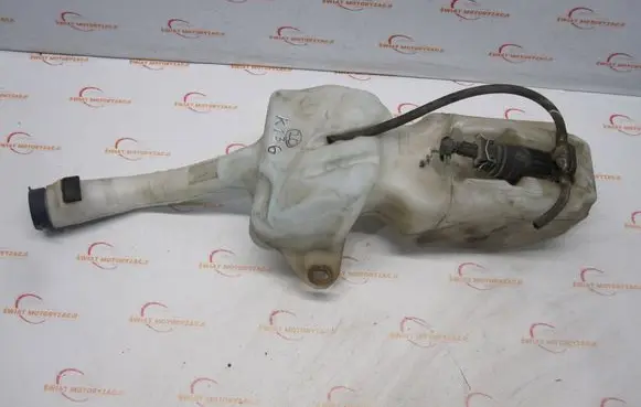 Fiat 500 Windshield washer fluid reservoir/tank 