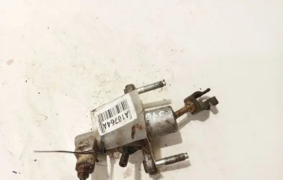 Master brake cylinder
