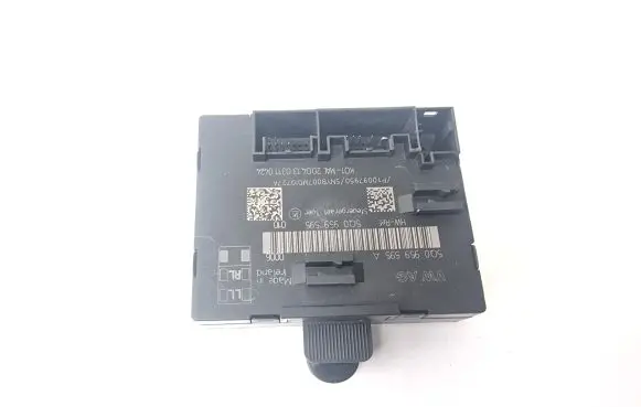 Audi A3 S3 8V Door control unit/module 5Q0959595A