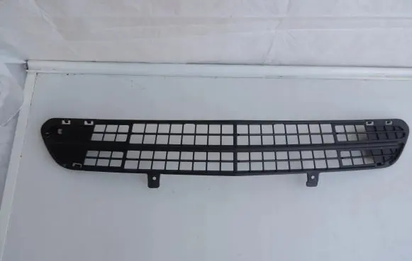 Chevrolet Cruze Front bumper lower grill 95088063