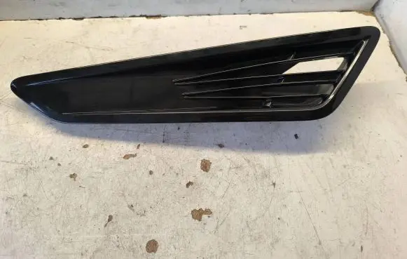 Chevrolet Camaro Bonnet/hood grill 23403776