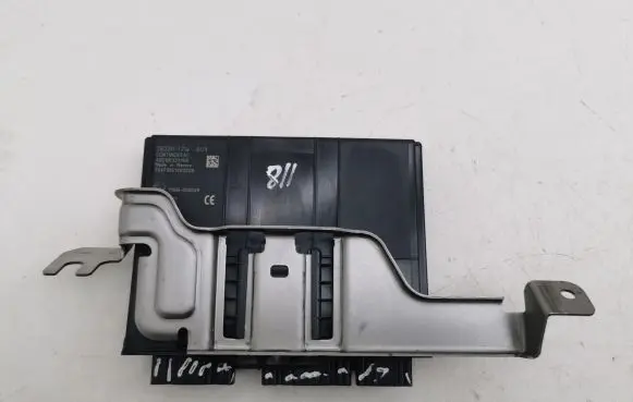 Honda HR-V Door central lock control unit/module 38320T7WE01