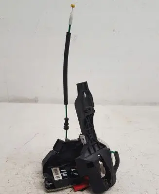 Hyundai i30 Front door check strap stopper 81310A6130