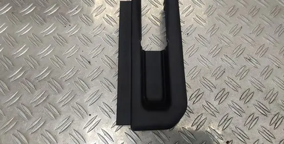 Toyota Prius+ (ZVW40) Rear seat rail trim cover 7215747070