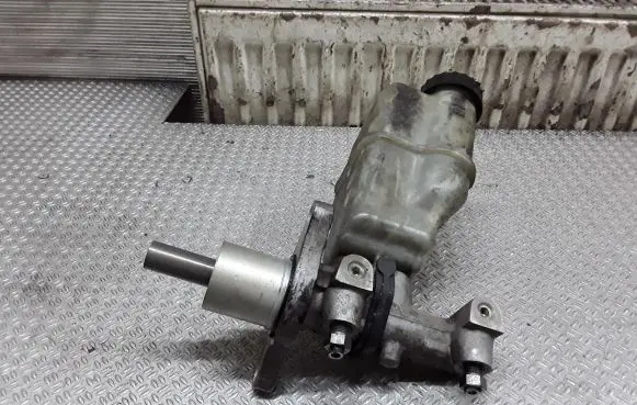 Peugeot 407 Master brake cylinder 03350885131