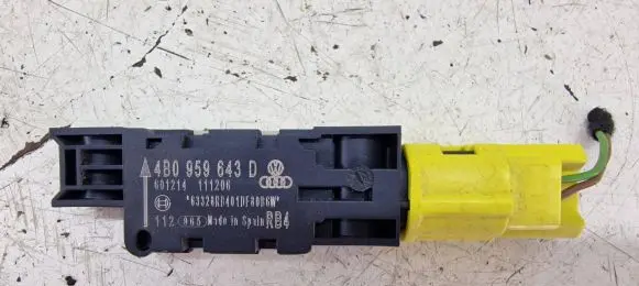 Audi A3 S3 8P Airbag deployment crash/impact sensor 4B0959643D