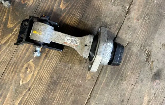 Hyundai Kona II Engine mount bracket 21950AO000