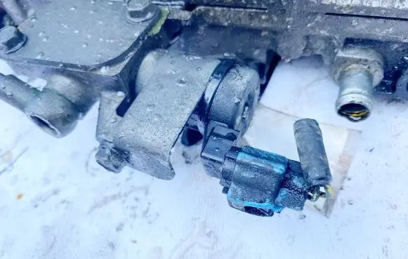 Subaru Forester SH Camshaft vanos timing valve 