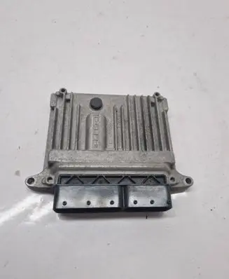 Mercedes-Benz C W204 Engine control unit/module A6461503734 A0054467440 28183557