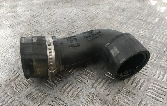 Volvo XC60 Intercooler hose/pipe 30751920
